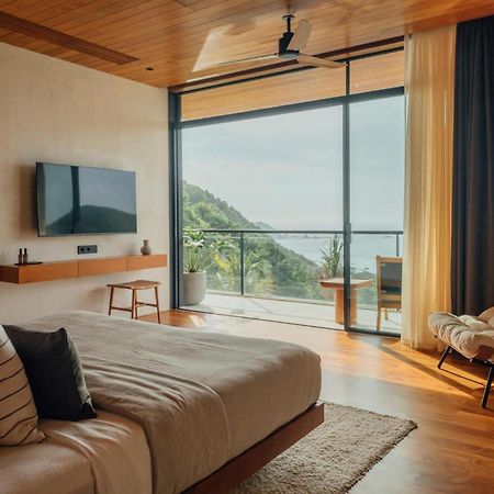 Hotel Tampah Hills Selong Belanak Exterior foto