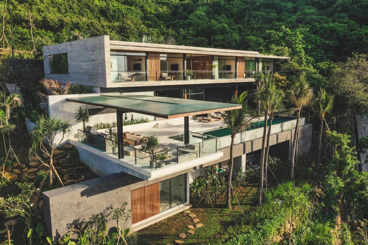 Hotel Tampah Hills Selong Belanak Exterior foto