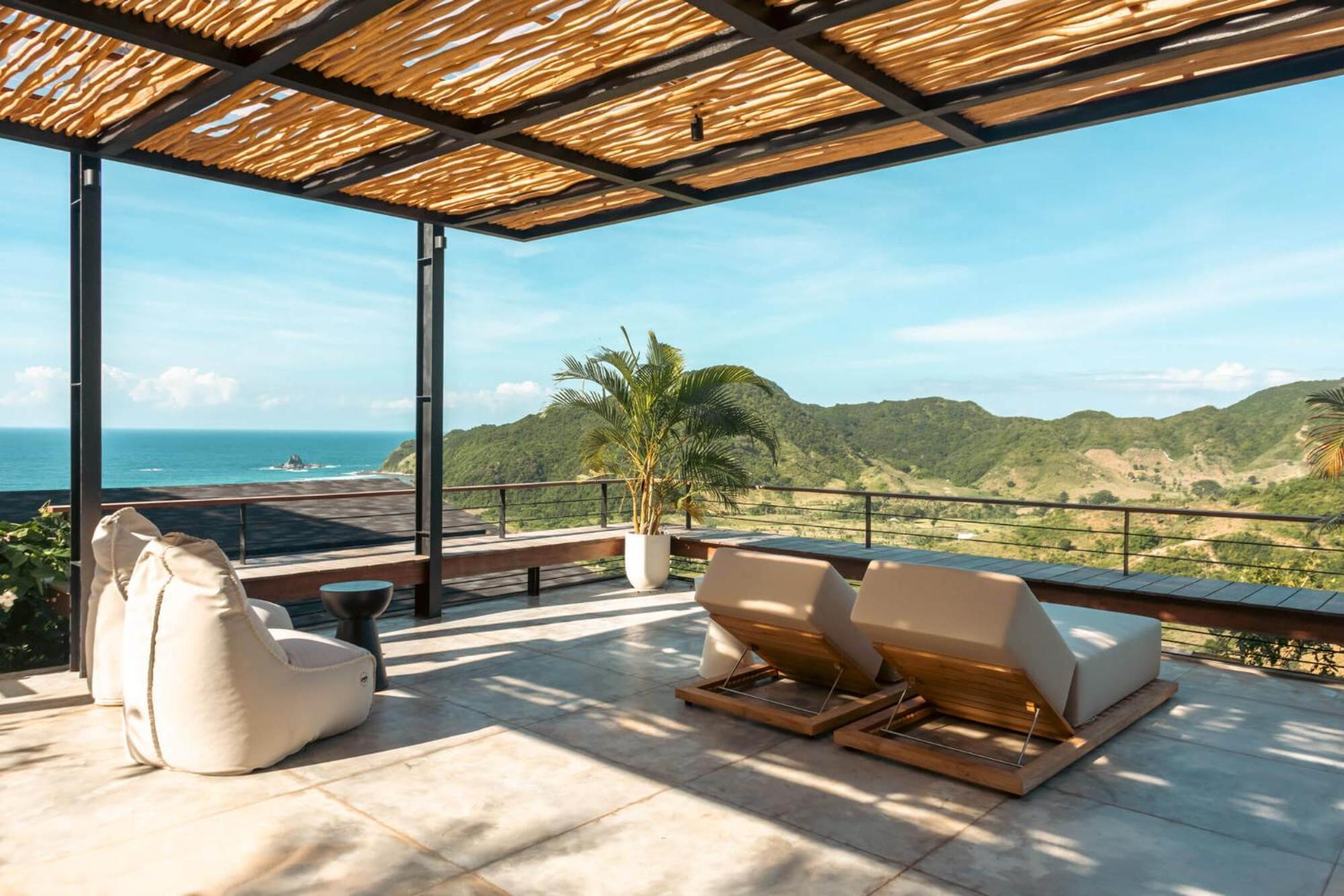 Hotel Tampah Hills Selong Belanak Exterior foto